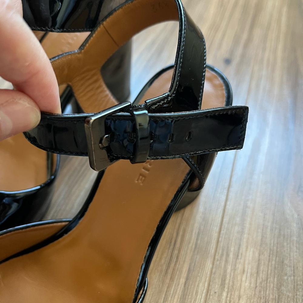 Robert Clergerie Black Patent Leather Heels - Picture 4 of 9